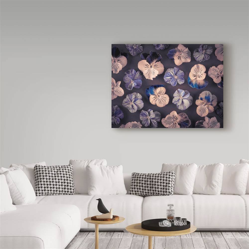 Pink and Blue Pansies Q1456