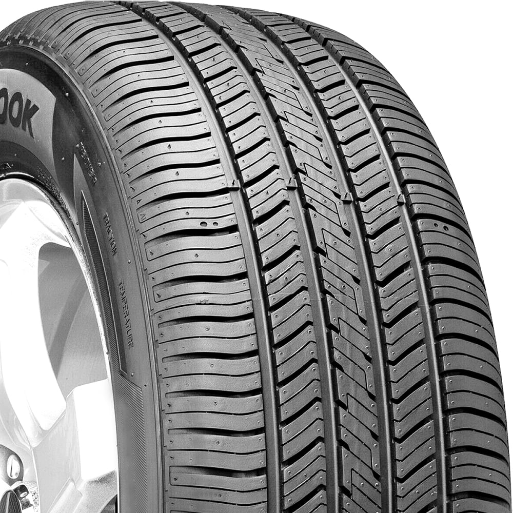 All Season 235/75R15 Passenger Tire L984835