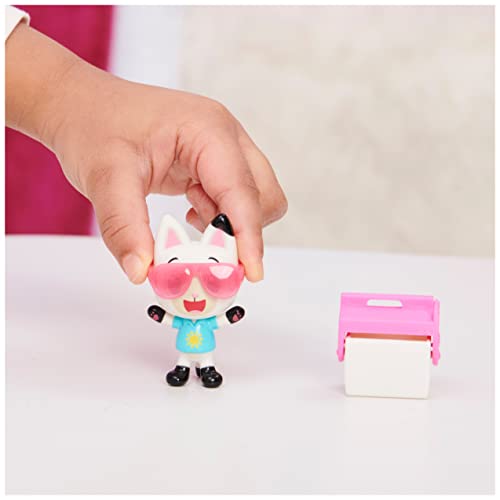 Carlita Toy Car with Pandy Paws Collectible Figure and 2 Accessories H420