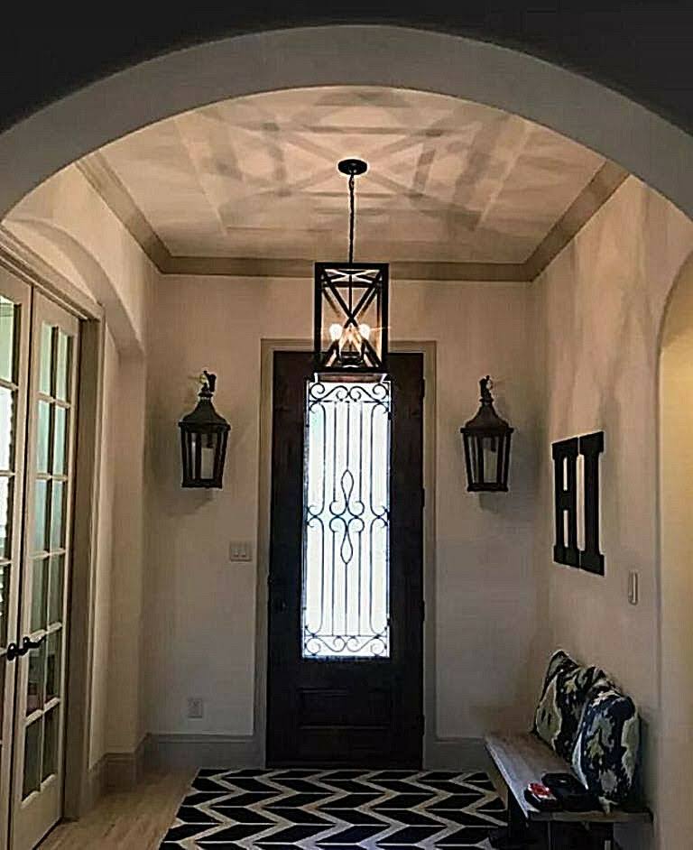 Square Wood & Iron 4-Light Chandelier E846347