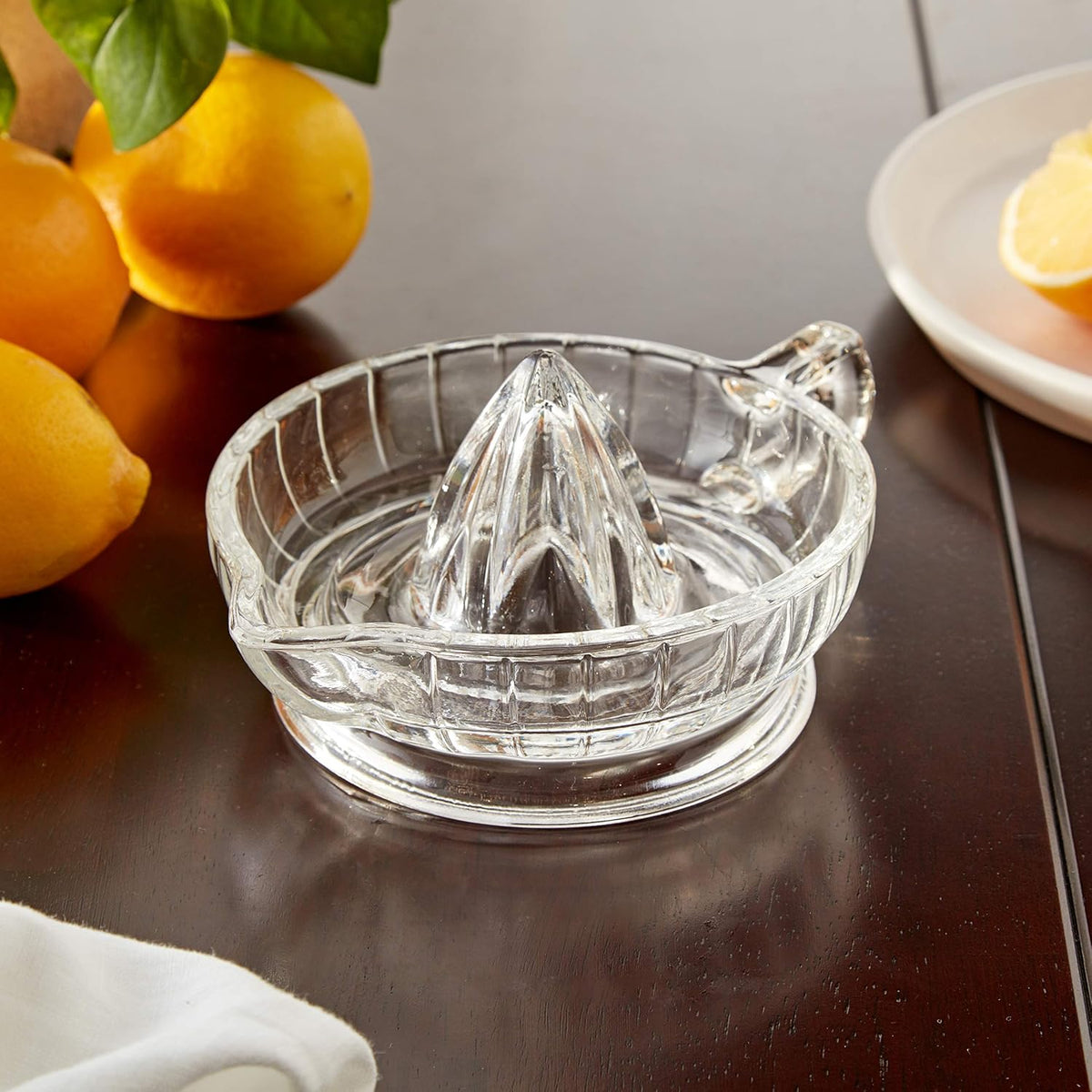 Clear Glass Citrus Juicer with Handle and Pour Spout G398871