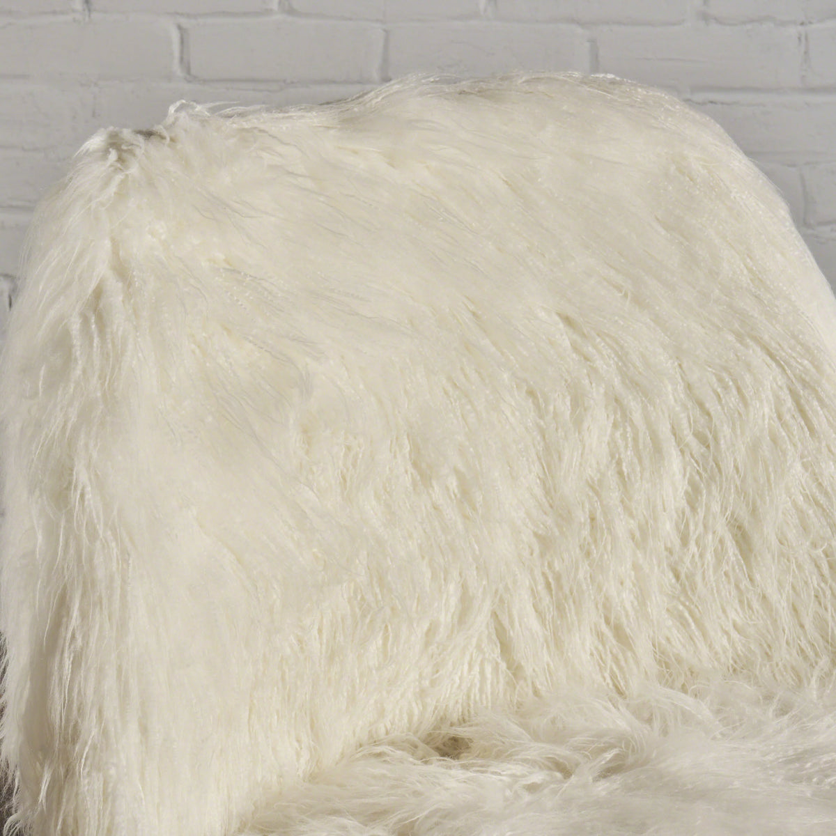 White Faux Fur Accent Chair P73704