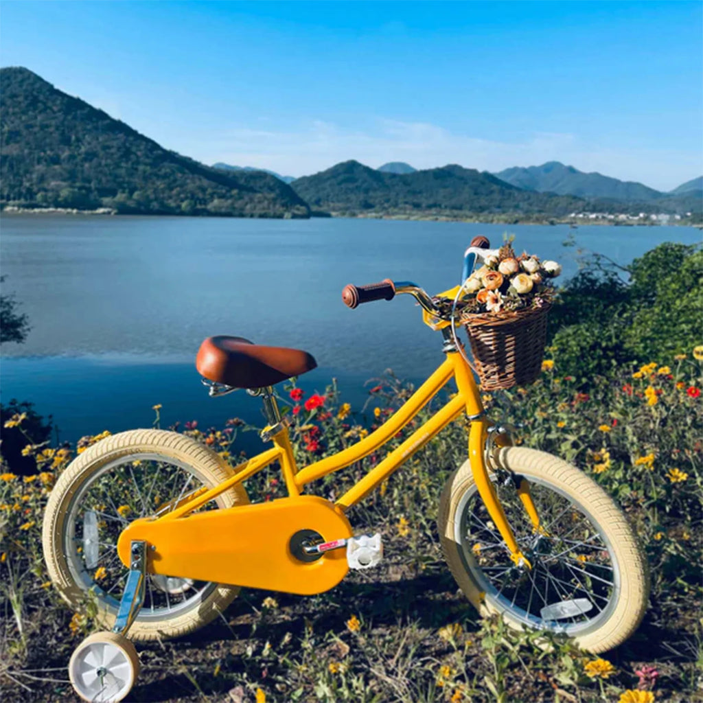 18 Inch Child Bicycle with Basket, Bell, & Training Wheels, Yellow O521062