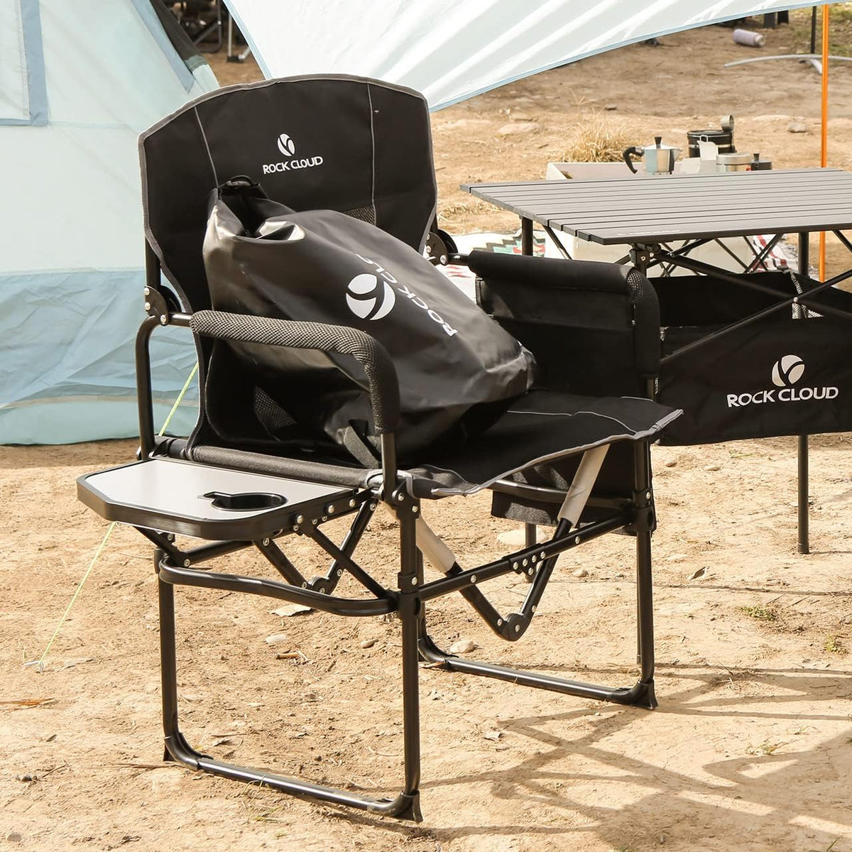 Folding Camping Chair with Storage Pocket and Side Table Y17476