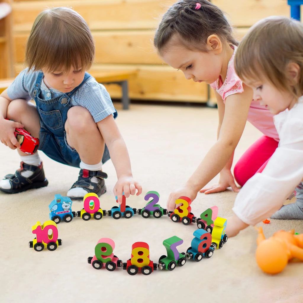 Wooden Magnetic Train Building Blocks Puzzle Toys U599644